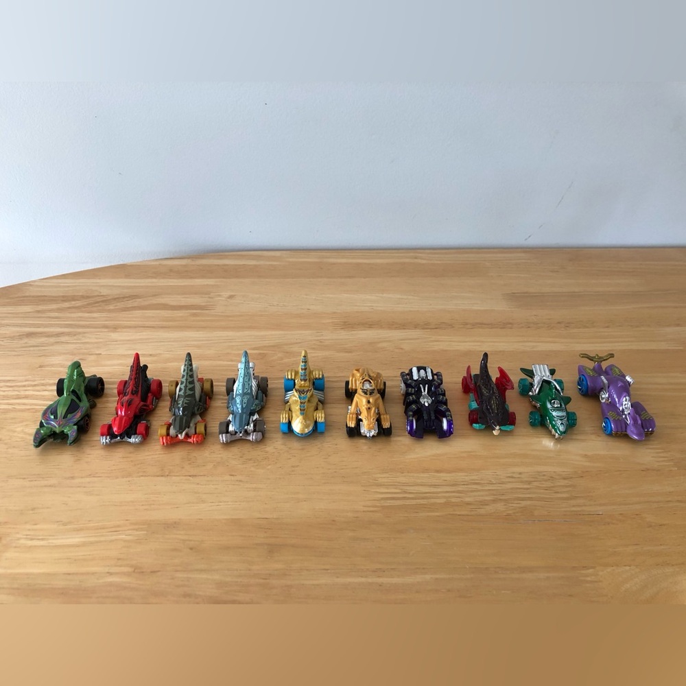 Hot wheels Assorted Toy Race Cars - Animals Set lot of 10 cars